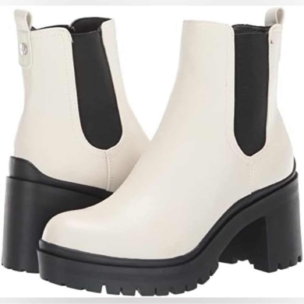 Nine West Cream and Black Ankle Booties
